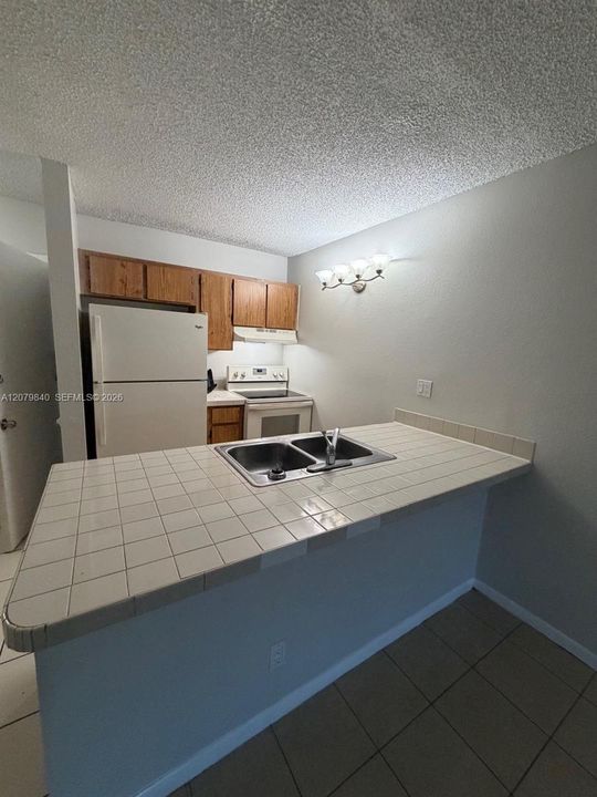В аренду: $1,450 (1 спален, 1 ванн, 619 Квадратных фут)