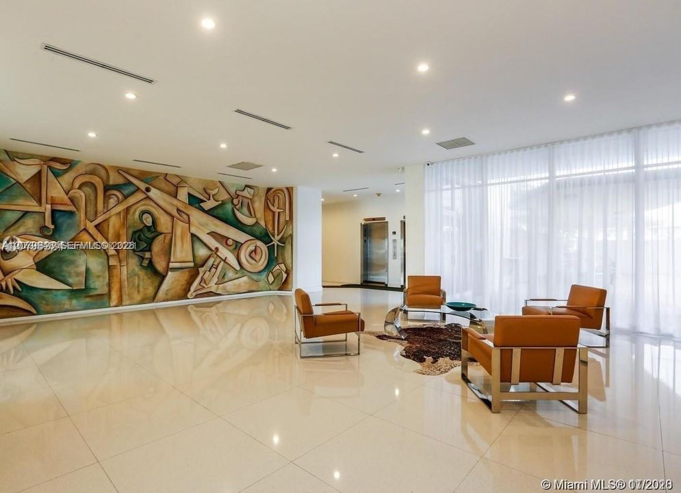 For Sale: $348,999 (1 beds, 1 baths, 1006 Square Feet)