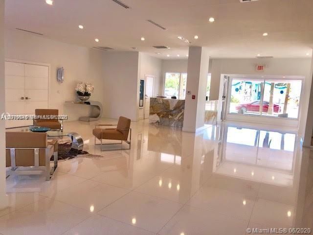 For Sale: $348,999 (1 beds, 1 baths, 1006 Square Feet)