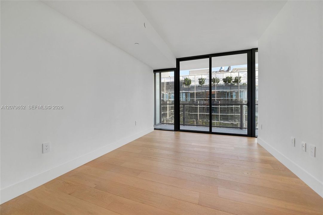 For Rent: $20,000 (3 beds, 3 baths, 2326 Square Feet)