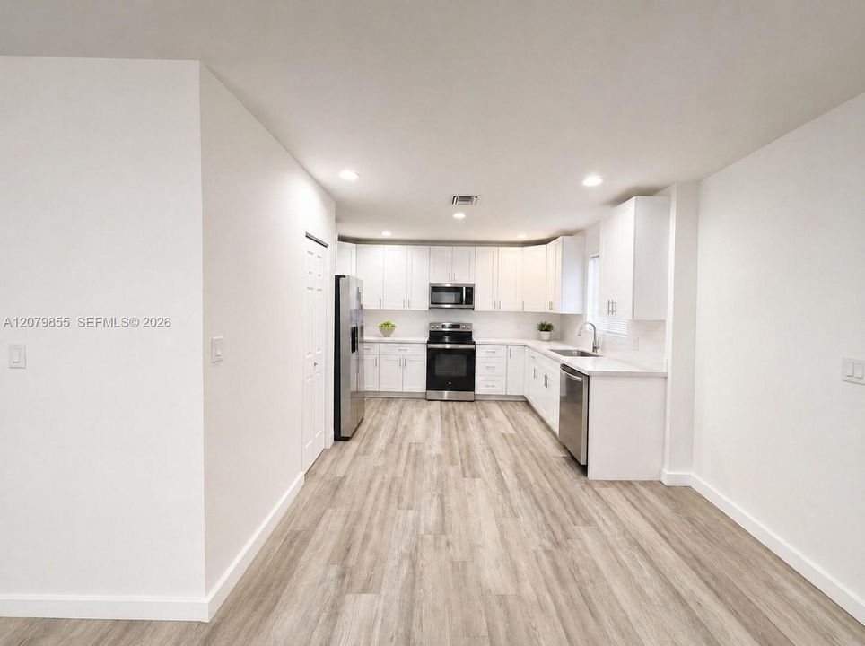 For Sale: $489,900 (4 beds, 2 baths, 1435 Square Feet)