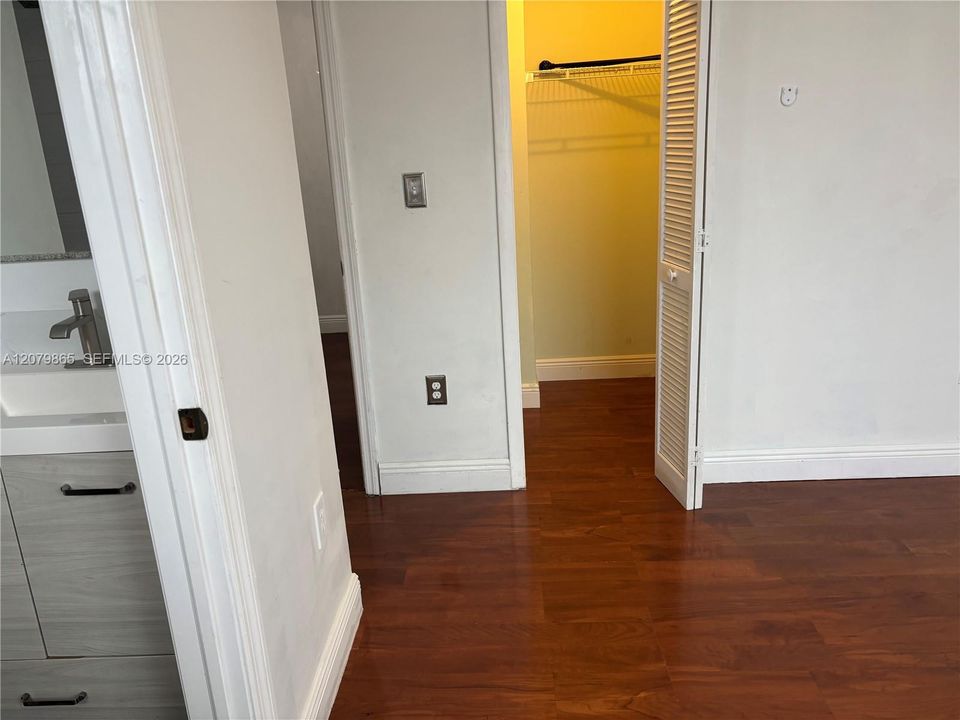 En Renta: $2,500 (2 camas, 2 baños, 965 Pies cuadrados)