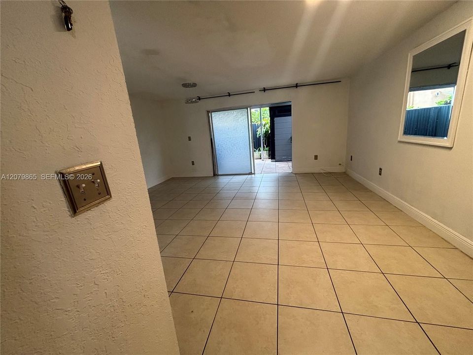 En Renta: $2,500 (2 camas, 2 baños, 965 Pies cuadrados)