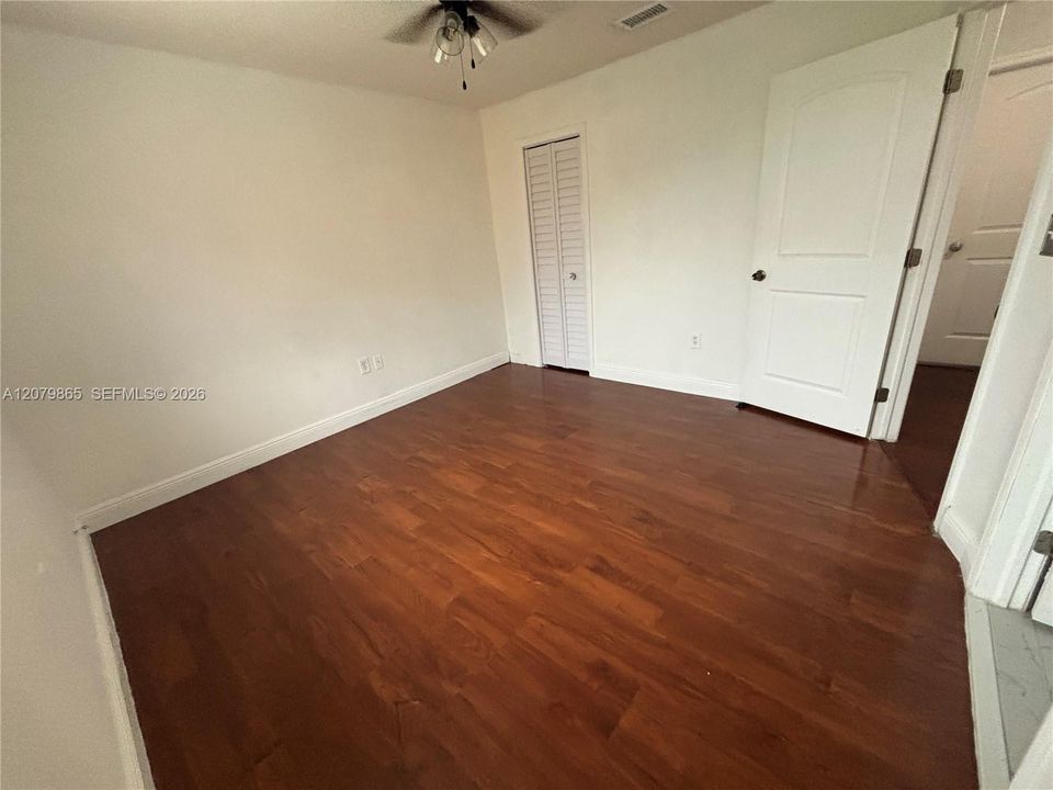En Renta: $2,500 (2 camas, 2 baños, 965 Pies cuadrados)