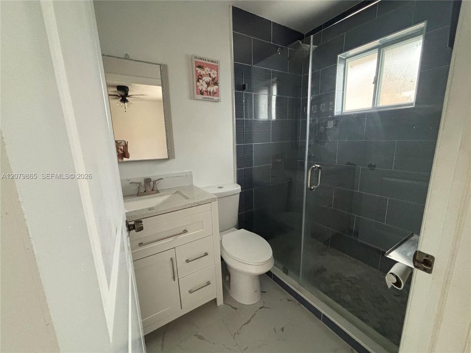 En Renta: $2,500 (2 camas, 2 baños, 965 Pies cuadrados)