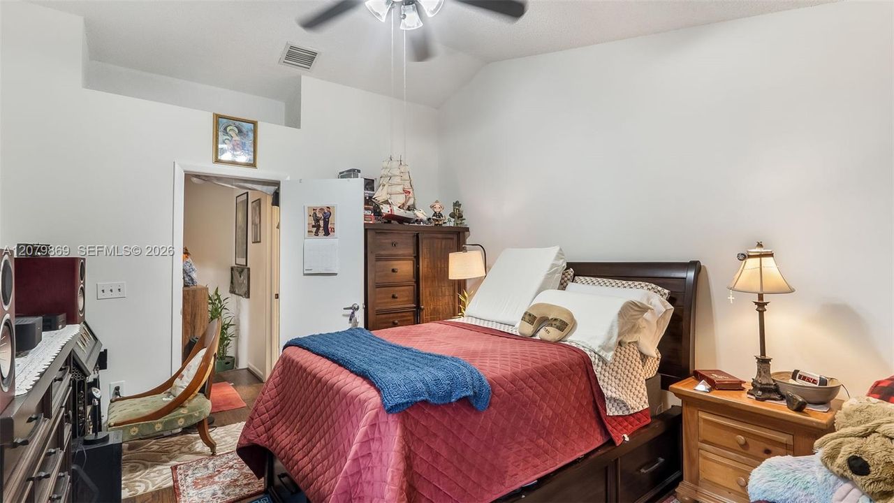 En Venta: $299,990 (2 camas, 2 baños, 948 Pies cuadrados)