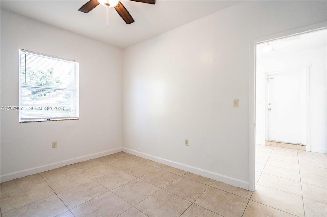 For Rent: $1,550 (1 beds, 1 baths, 500 Square Feet)