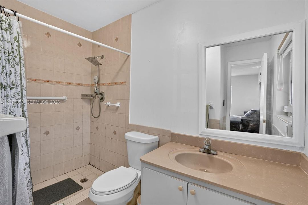 For Sale: $735,000 (4 beds, 2 baths, 1656 Square Feet)