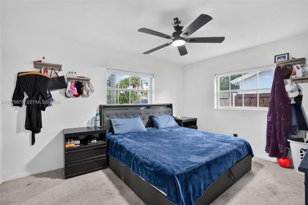For Sale: $735,000 (4 beds, 2 baths, 1656 Square Feet)