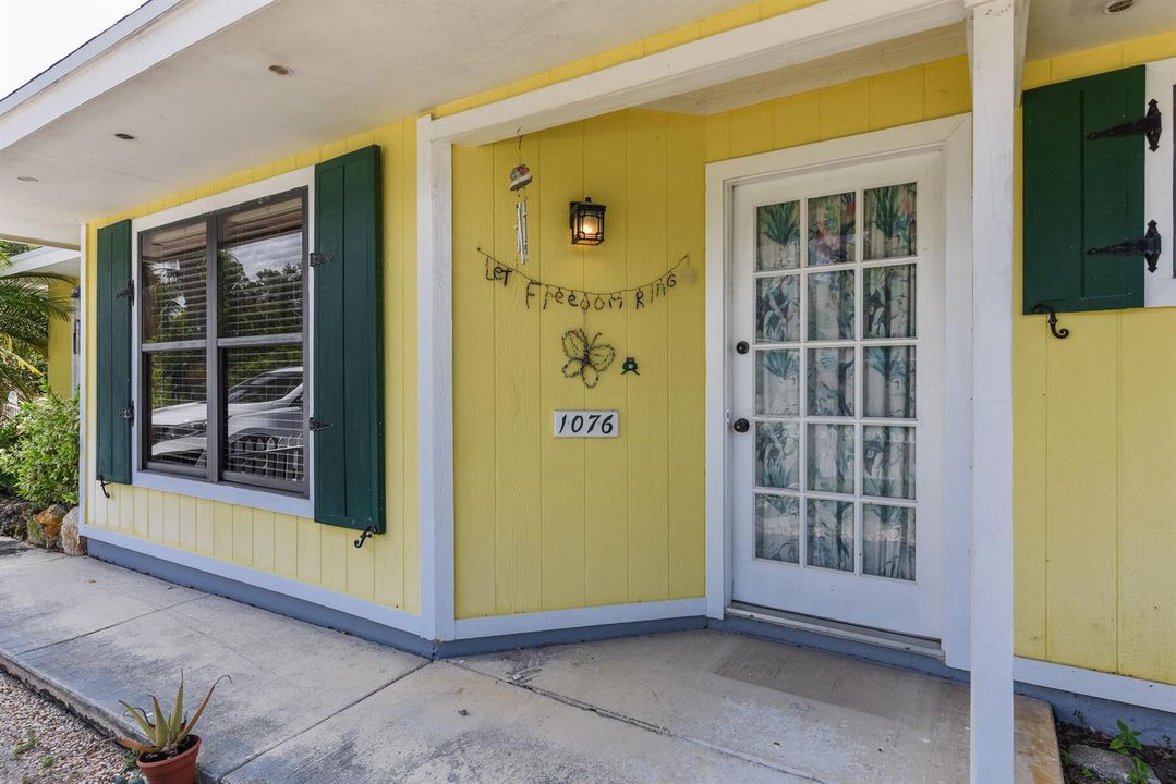 1076 NE Banyan Tree Dr_Kathy Perez_4