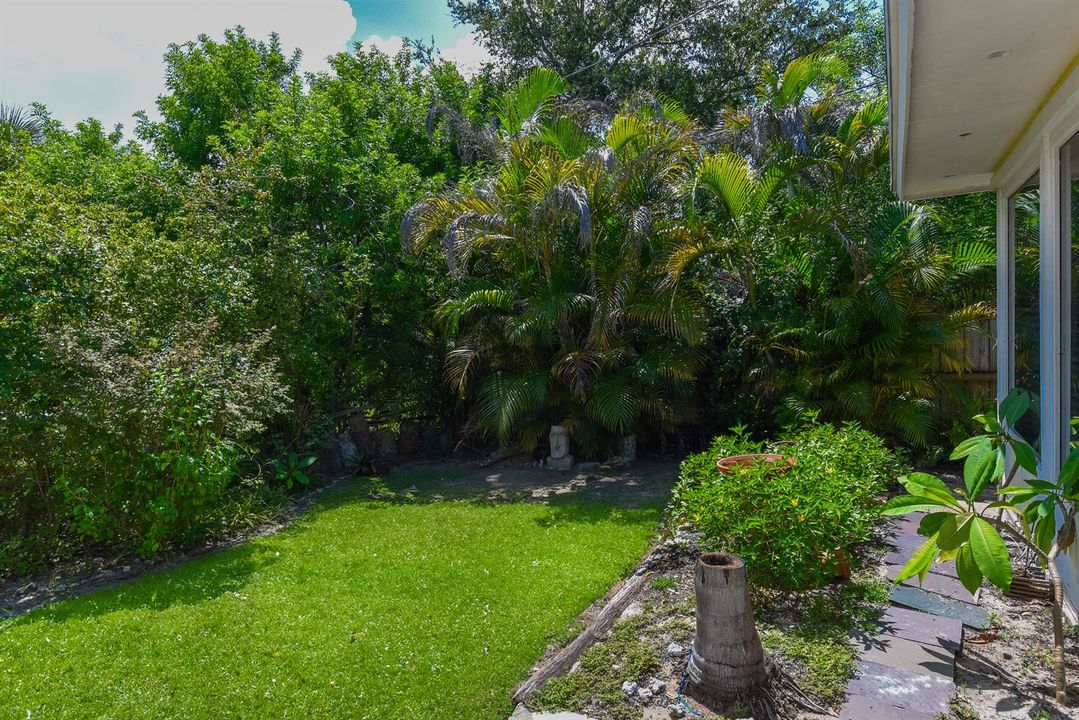 1076 NE Banyan Tree Dr_Kathy Perez_13