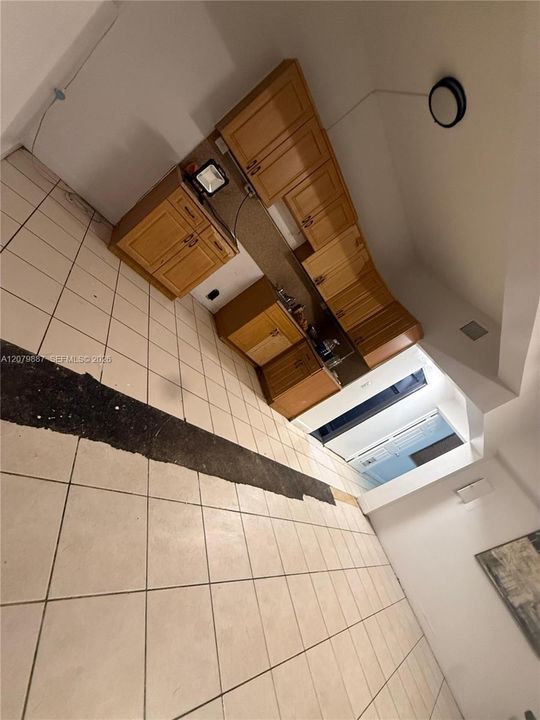 В аренду: $2,700 (2 спален, 2 ванн, 1200 Квадратных фут)