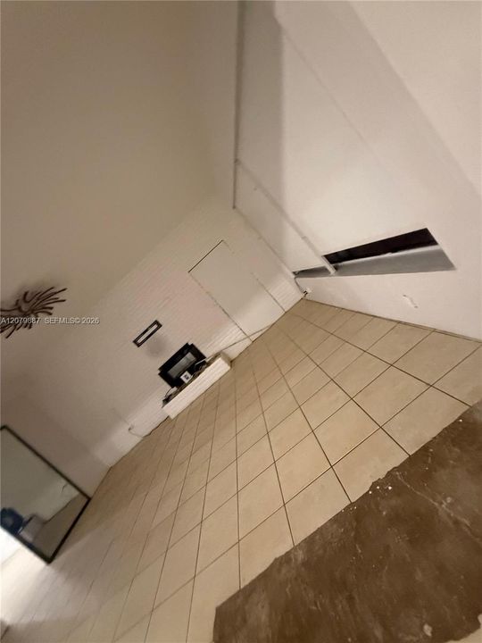 В аренду: $2,700 (2 спален, 2 ванн, 1200 Квадратных фут)