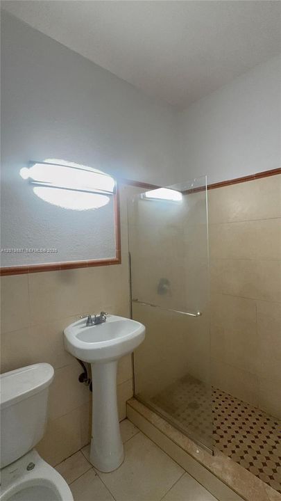 В аренду: $2,700 (2 спален, 2 ванн, 1200 Квадратных фут)
