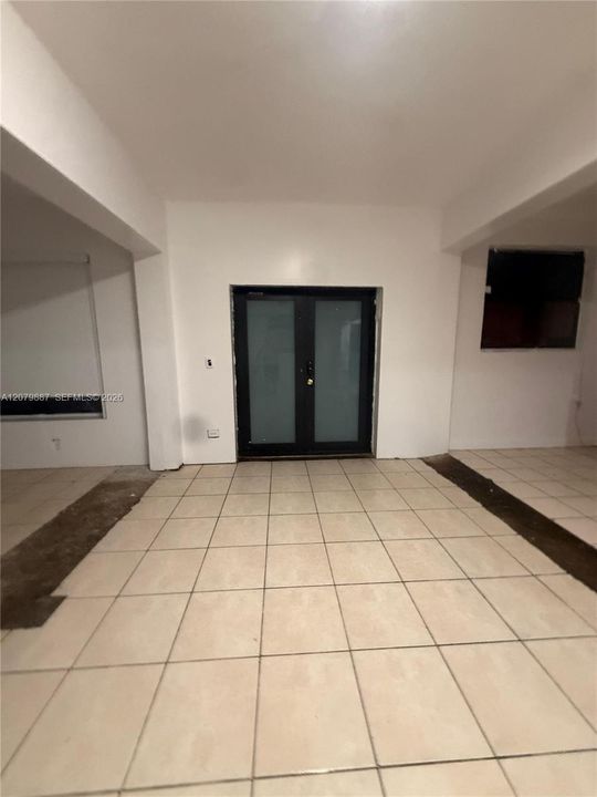 В аренду: $2,700 (2 спален, 2 ванн, 1200 Квадратных фут)