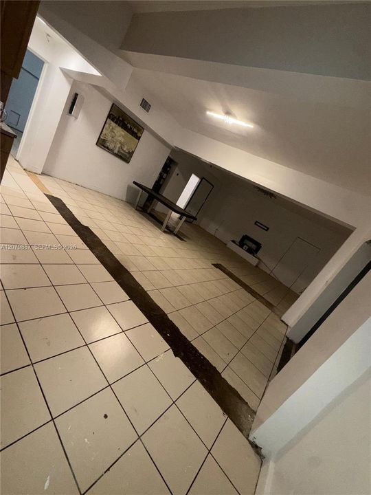 В аренду: $2,700 (2 спален, 2 ванн, 1200 Квадратных фут)