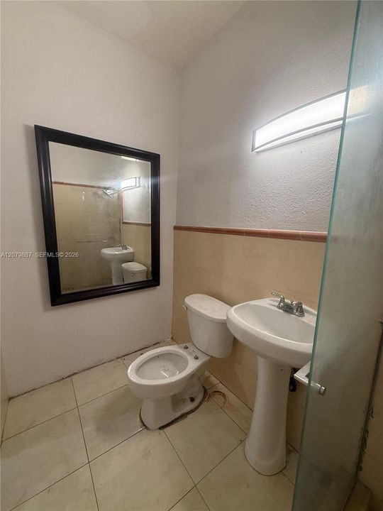 В аренду: $2,700 (2 спален, 2 ванн, 1200 Квадратных фут)