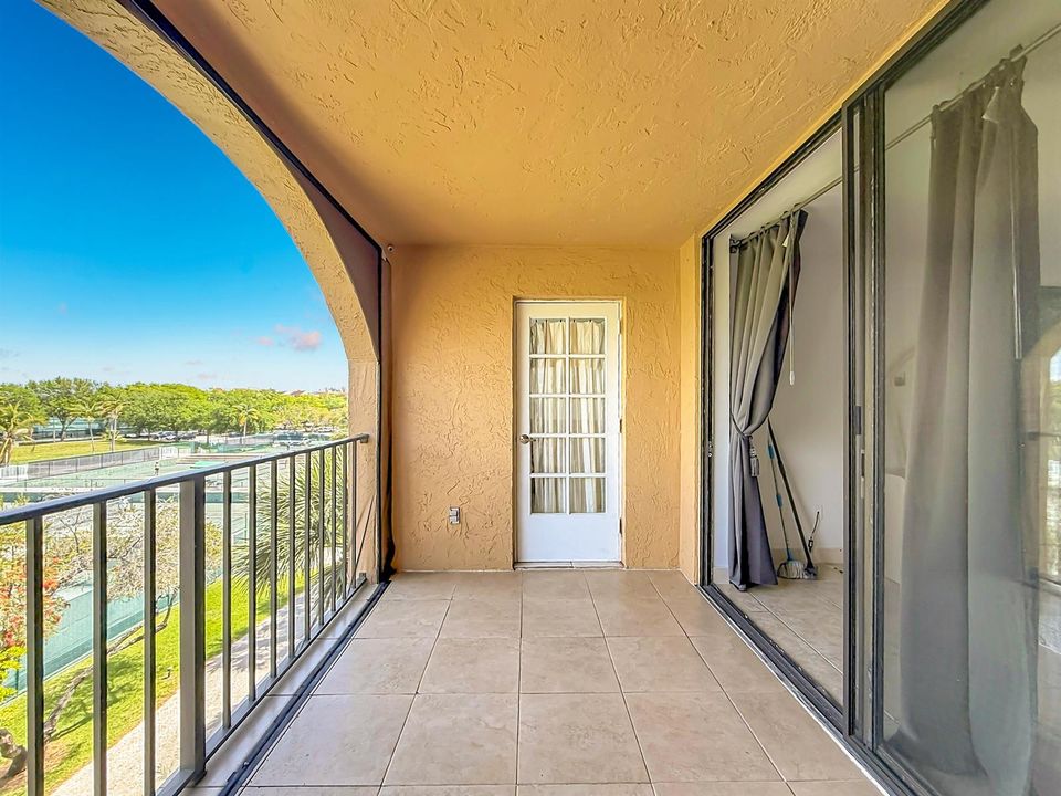 755 Dotterel Road- Balcony