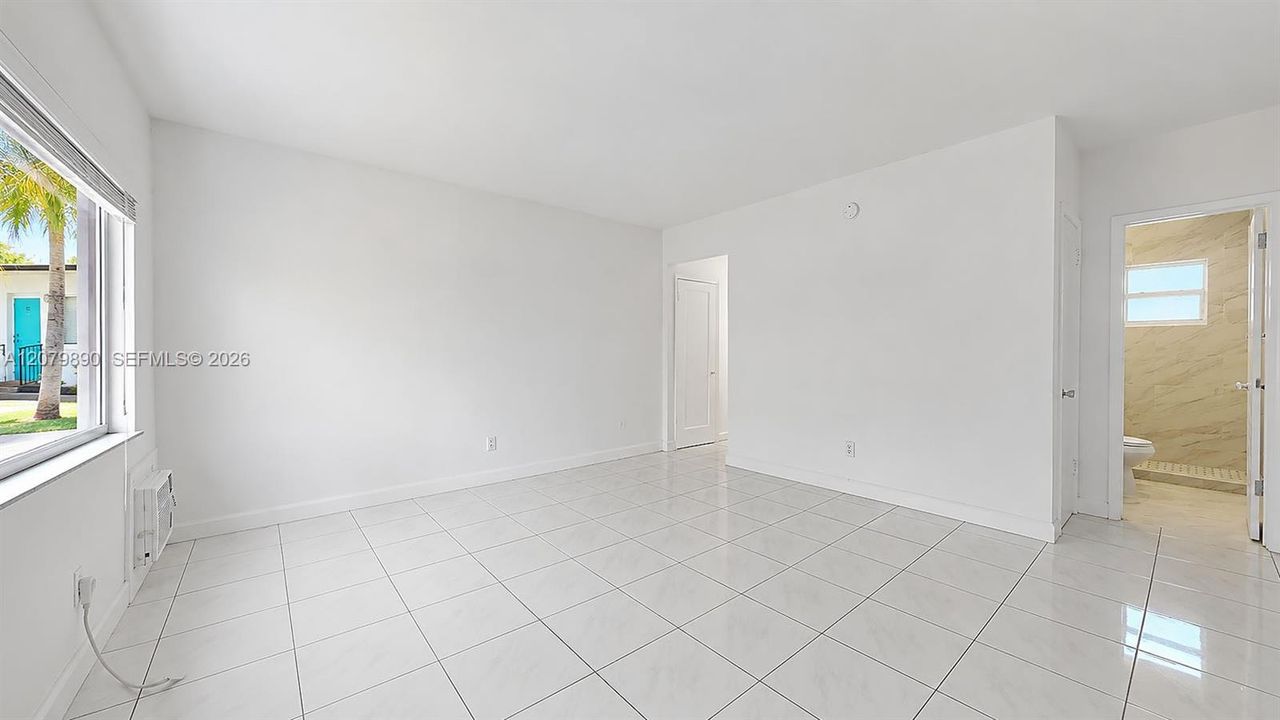 En Renta: $1,625 (0 camas, 1 baños, 300 Pies cuadrados)