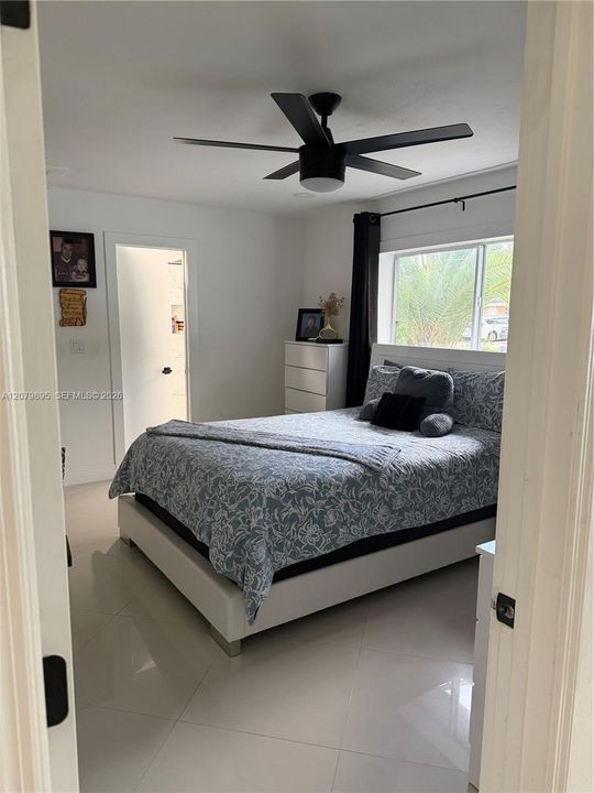 For Sale: $820,000 (4 beds, 3 baths, 1644 Square Feet)