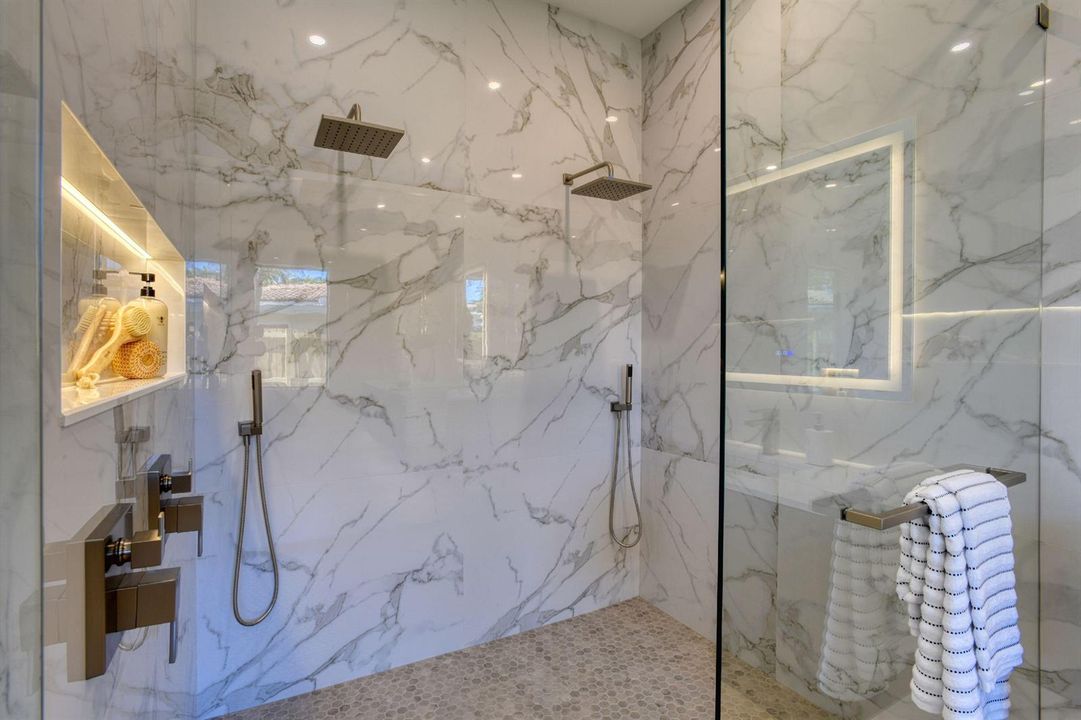 8 Master Bathroom 3 (1)