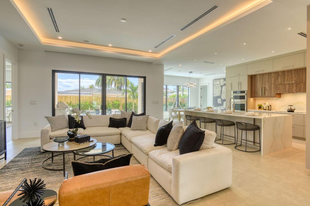 4 Living Room 2 (1)