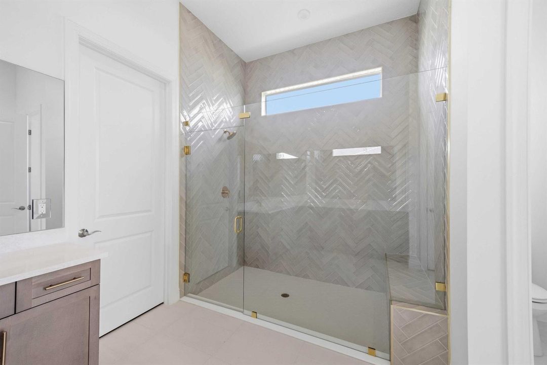 Owner's Bath