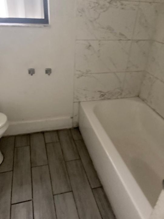 1565 TUB
