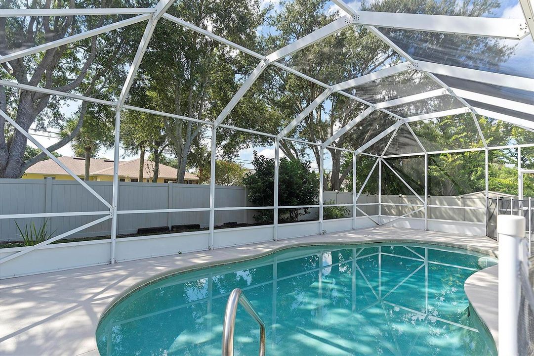 444 Rolling Hill Dr - 101