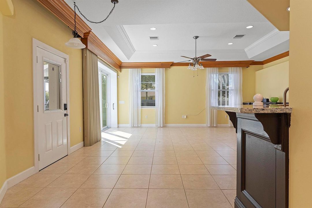 444 Rolling Hill Dr - 068