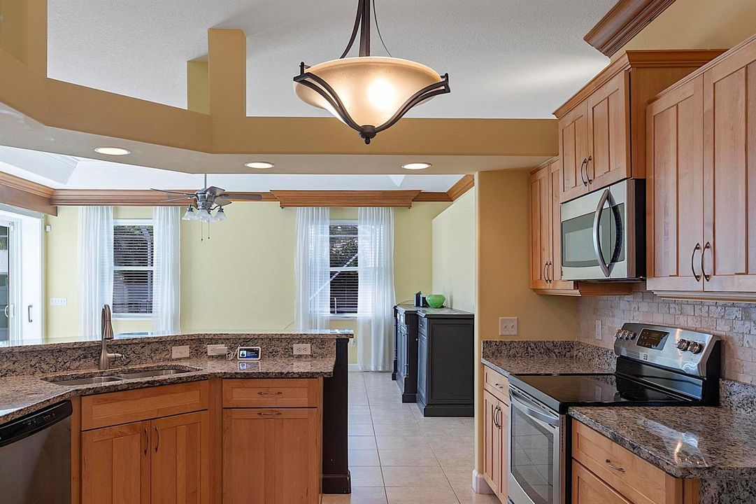 444 Rolling Hill Dr - 077