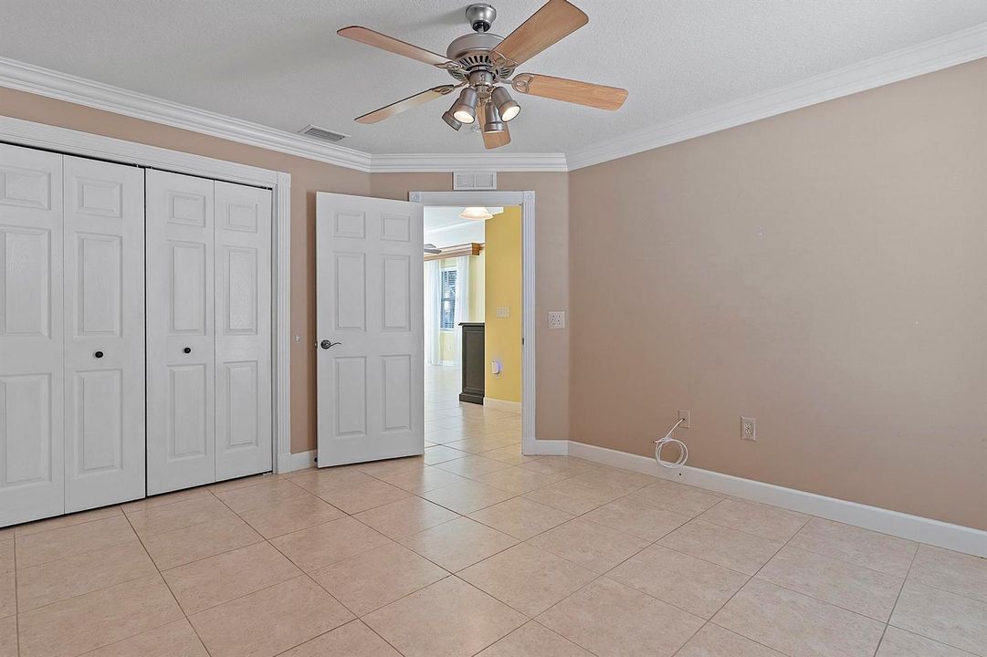 444 Rolling Hill Dr - 088