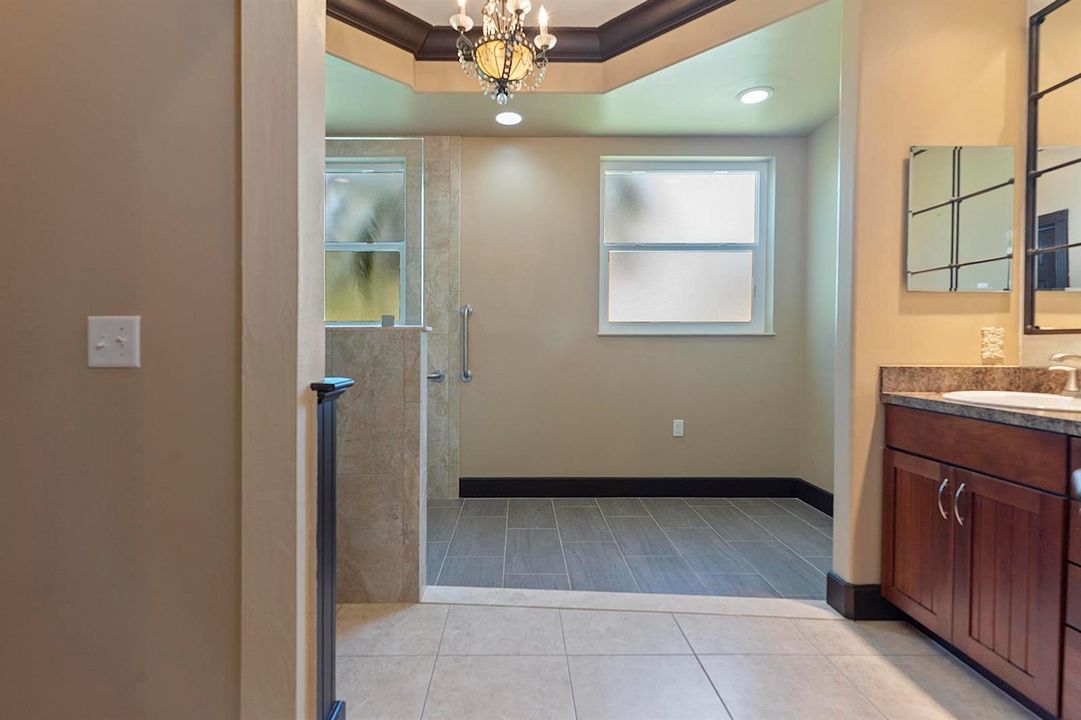 444 Rolling Hill Dr - 094