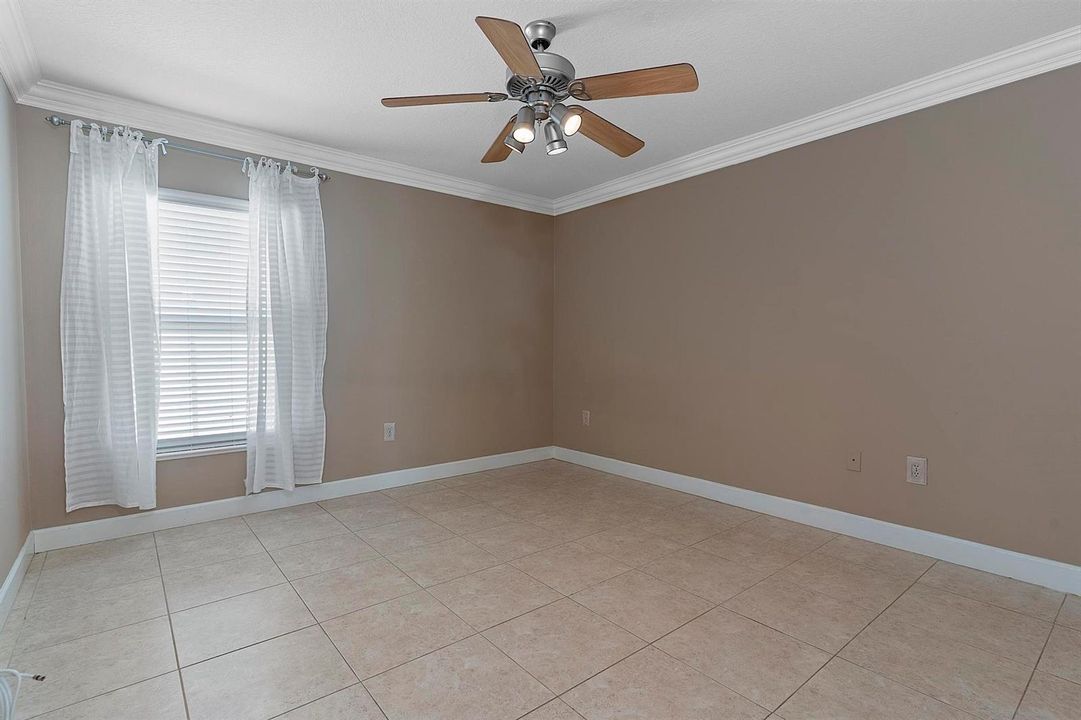 444 Rolling Hill Dr - 087