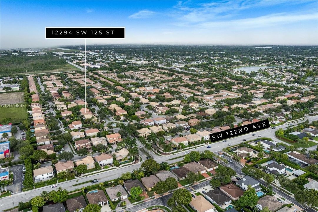 For Sale: $975,000 (5 beds, 4 baths, 3219 Square Feet)