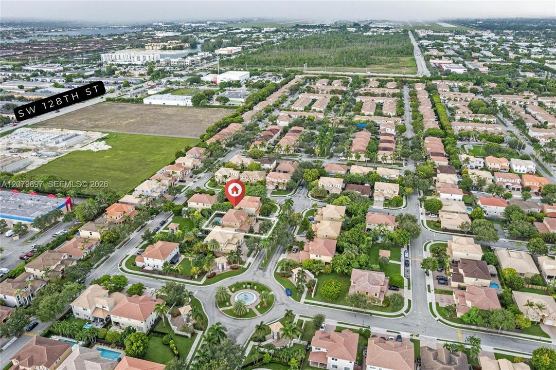 For Sale: $975,000 (5 beds, 4 baths, 3219 Square Feet)