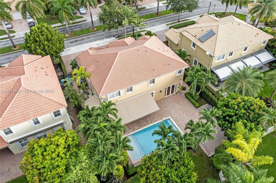For Sale: $975,000 (5 beds, 4 baths, 3219 Square Feet)