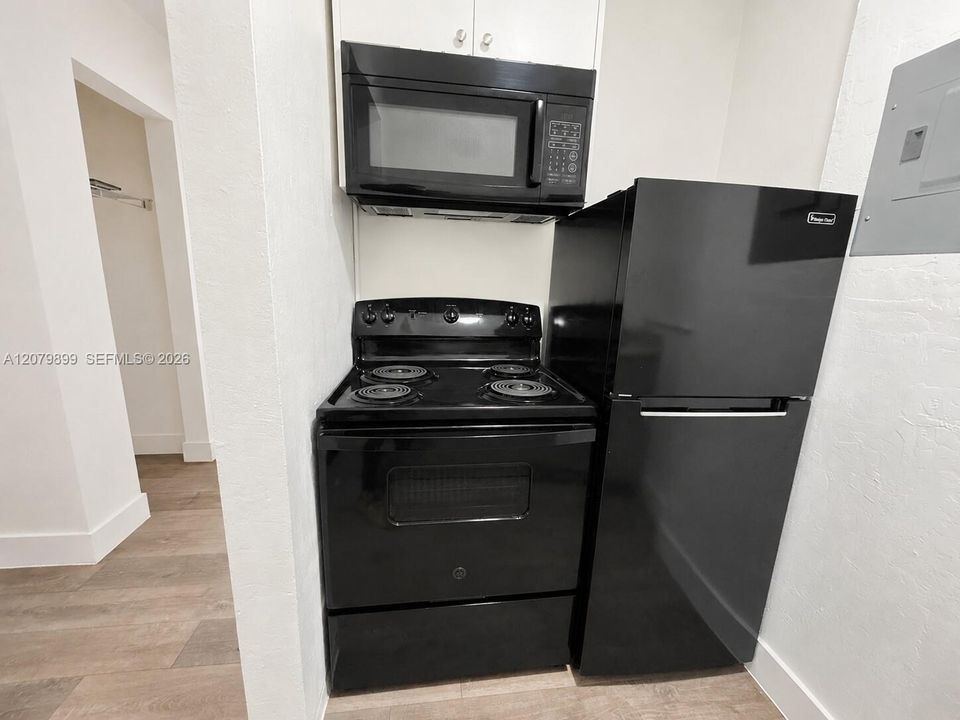 В аренду: $1,800 (1 спален, 1 ванн, 600 Квадратных фут)