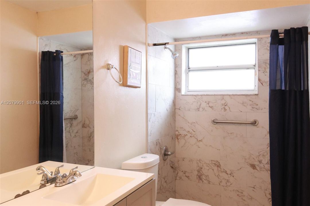 For Rent: $3,900 (3 beds, 2 baths, 1570 Square Feet)