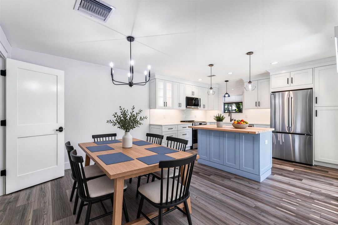 Dining Kitchen