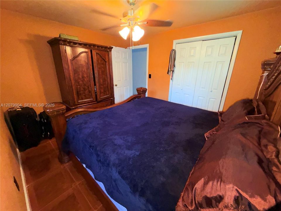 For Rent: $3,000 (3 beds, 1 baths, 1188 Square Feet)