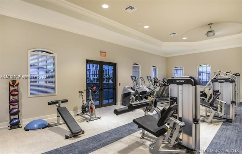 For Rent: $3,600 (3 beds, 3 baths, 2078 Square Feet)