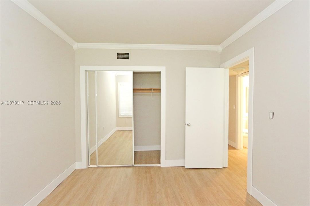 For Rent: $2,695 (2 beds, 1 baths, 700 Square Feet)