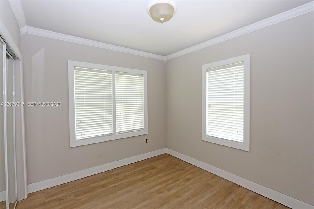 For Rent: $2,695 (2 beds, 1 baths, 700 Square Feet)