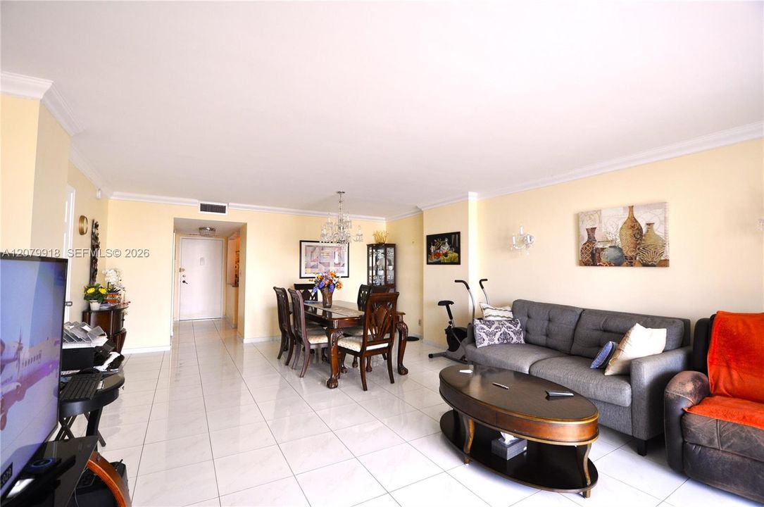В аренду: $2,250 (1 спален, 2 ванн, 1217 Квадратных фут)