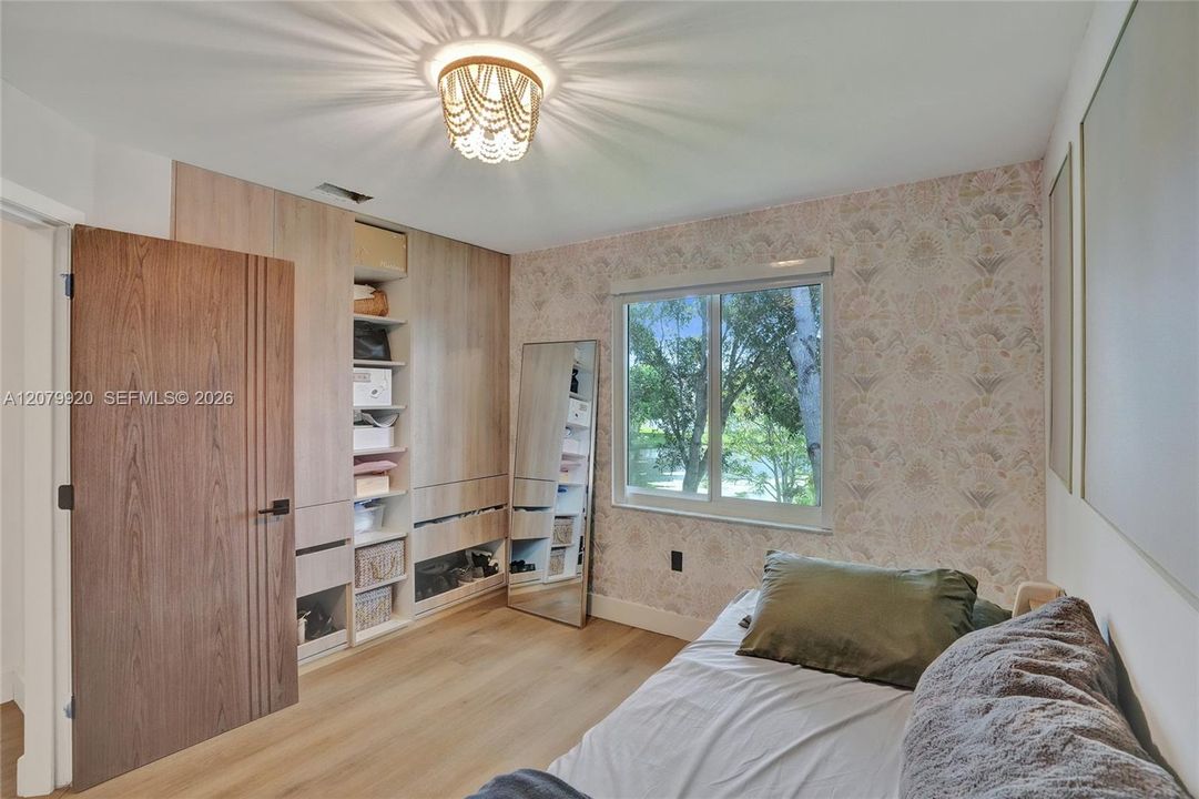 For Sale: $1,050,000 (4 beds, 3 baths, 2120 Square Feet)