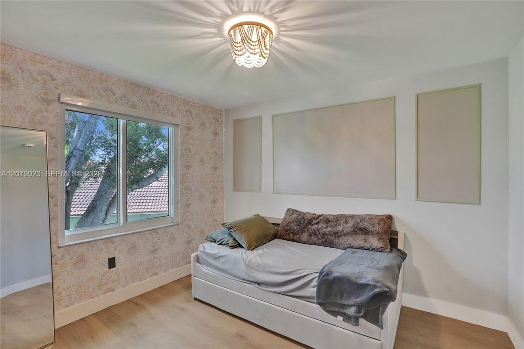 For Sale: $1,050,000 (4 beds, 3 baths, 2120 Square Feet)