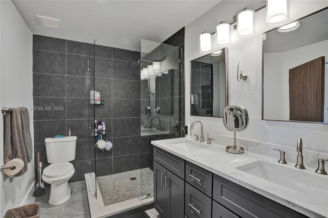 For Sale: $1,050,000 (4 beds, 3 baths, 2120 Square Feet)