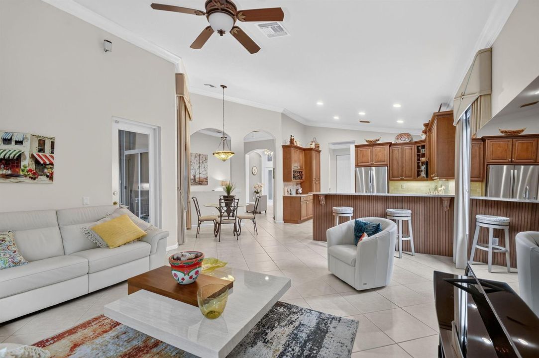 Family Rm Kitchen
