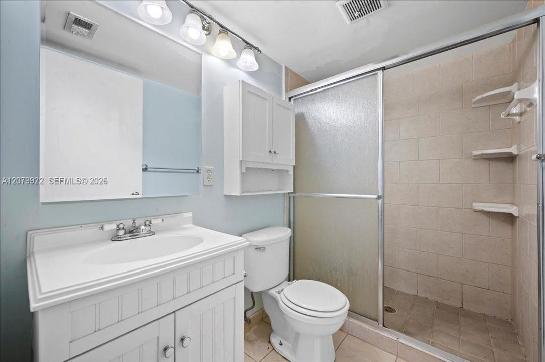 For Sale: $235,000 (3 beds, 2 baths, 1468 Square Feet)